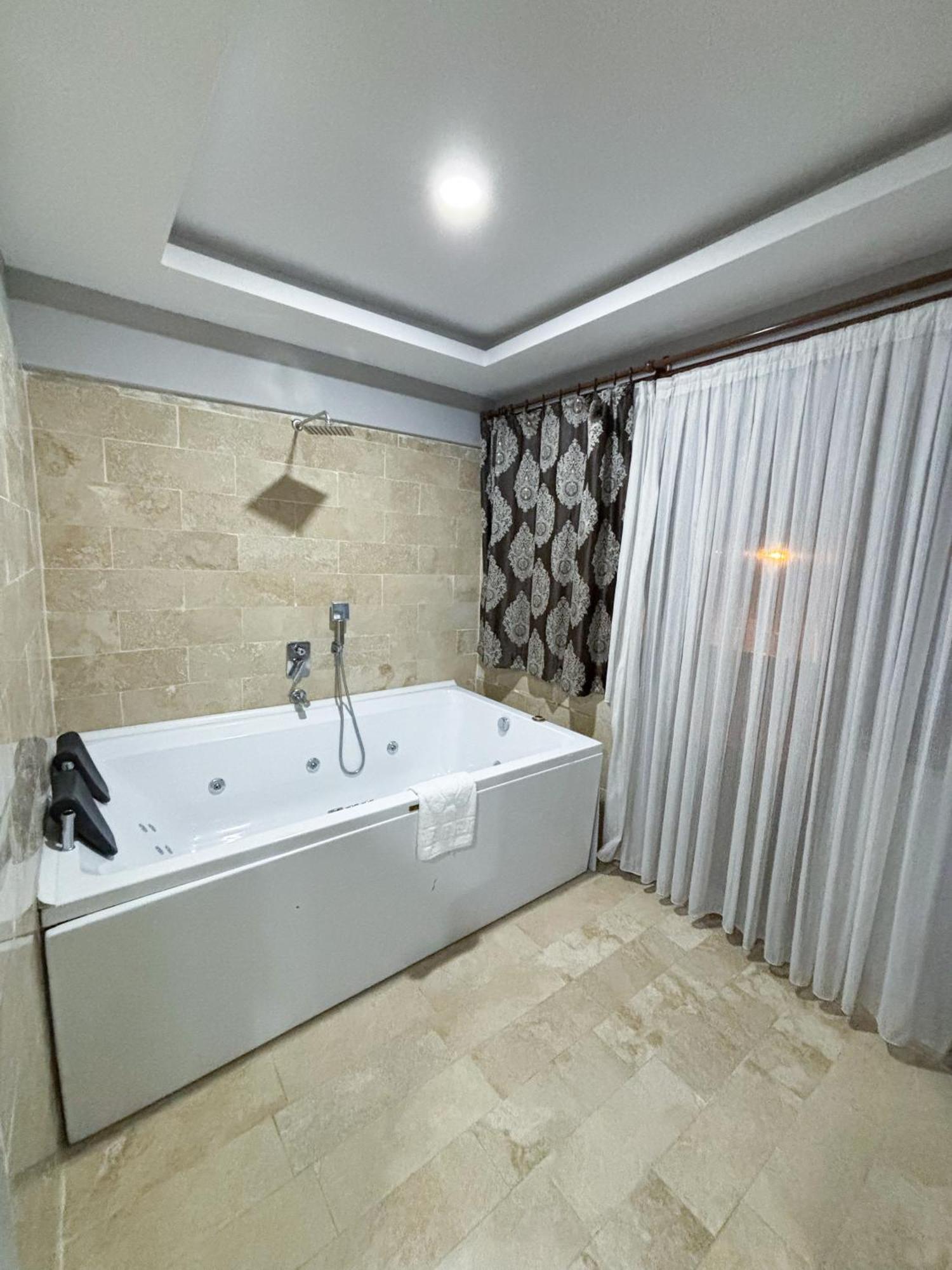 Whitestone Hotel ネヴシェヒル エクステリア 写真